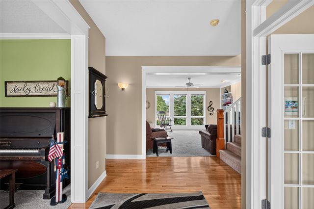 6609 Hampton Court, Johnston, IA 50131
