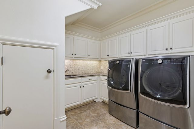 4305 Arcady Avenue, Highland Park, TX 75205