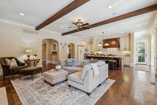 4305 Arcady Avenue, Highland Park, TX 75205