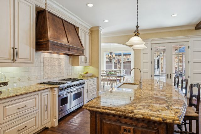 4305 Arcady Avenue, Highland Park, TX 75205