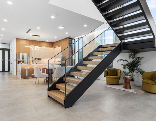 2823 SW 23rd Ter, Miami, FL 33145