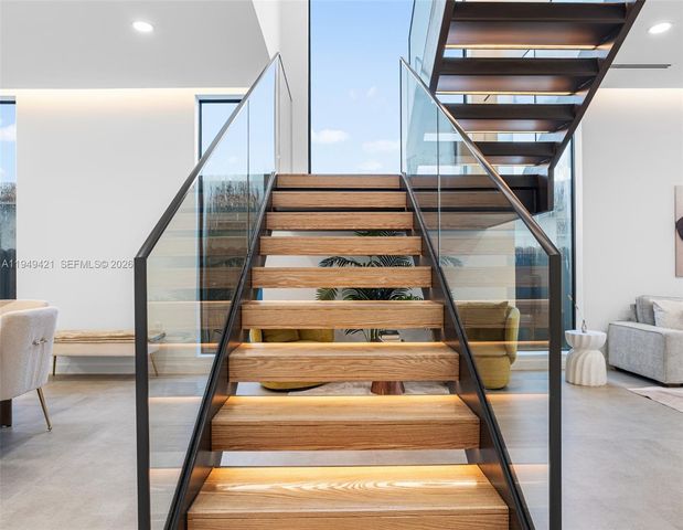 2823 SW 23rd Ter, Miami, FL 33145