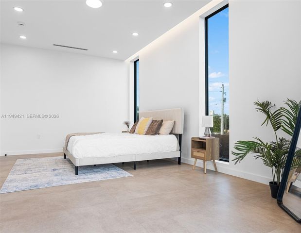 2823 SW 23rd Ter, Miami, FL 33145