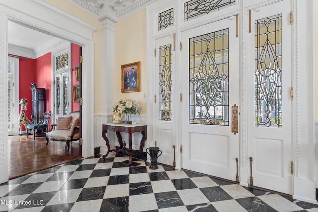 923 E Scenic Drive, Pass Christian, MS 39571