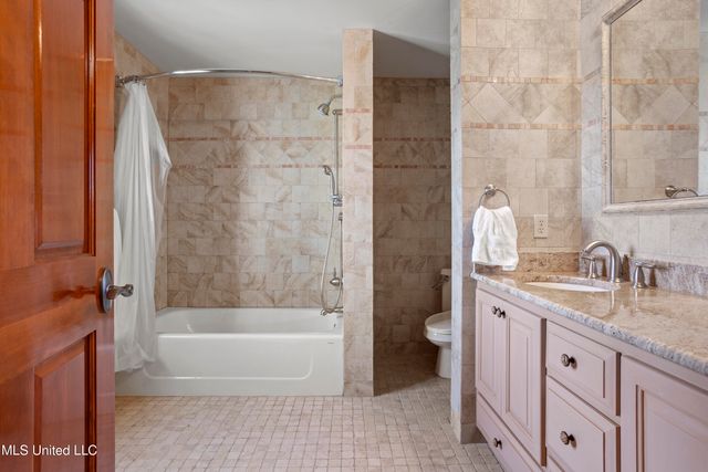 923 E Scenic Drive, Pass Christian, MS 39571