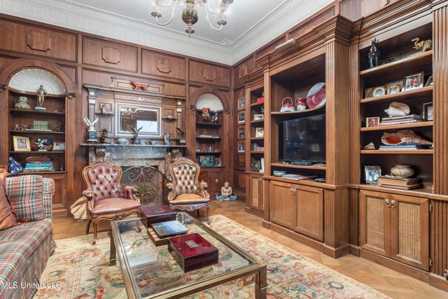 923 E Scenic Drive, Pass Christian, MS 39571