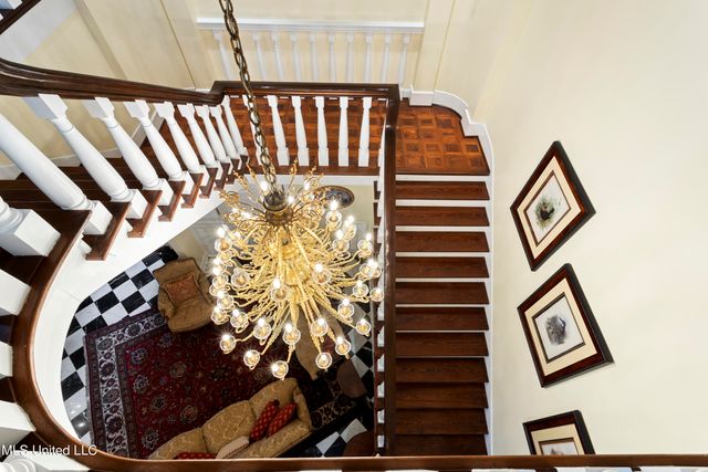 923 E Scenic Drive, Pass Christian, MS 39571