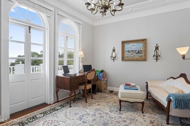 923 E Scenic Drive, Pass Christian, MS 39571