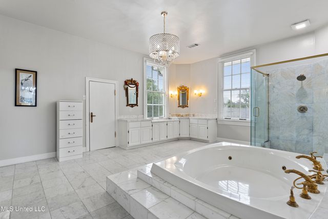 923 E Scenic Drive, Pass Christian, MS 39571