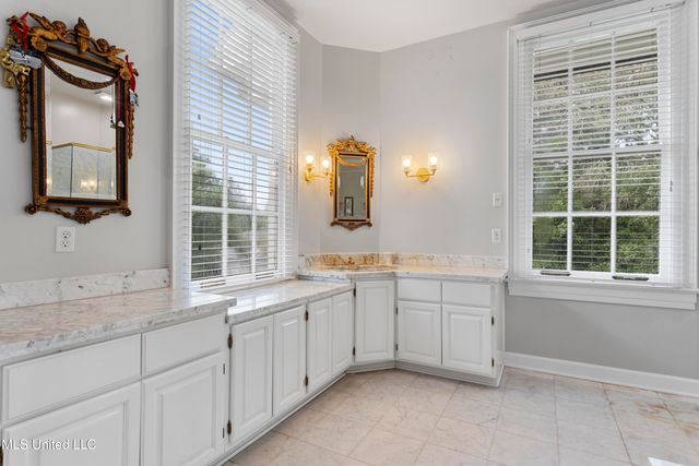 923 E Scenic Drive, Pass Christian, MS 39571