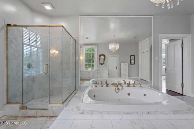 923 E Scenic Drive, Pass Christian, MS 39571