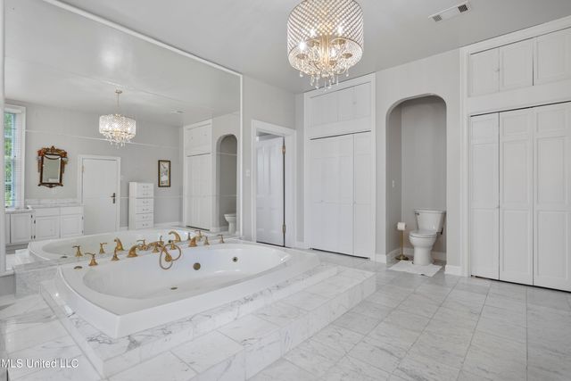 923 E Scenic Drive, Pass Christian, MS 39571