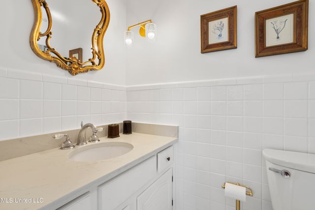 923 E Scenic Drive, Pass Christian, MS 39571