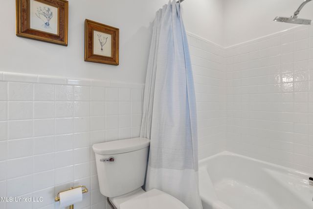 923 E Scenic Drive, Pass Christian, MS 39571