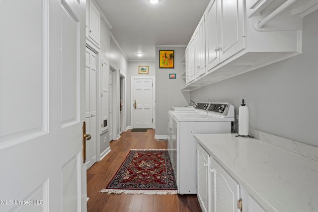 923 E Scenic Drive, Pass Christian, MS 39571