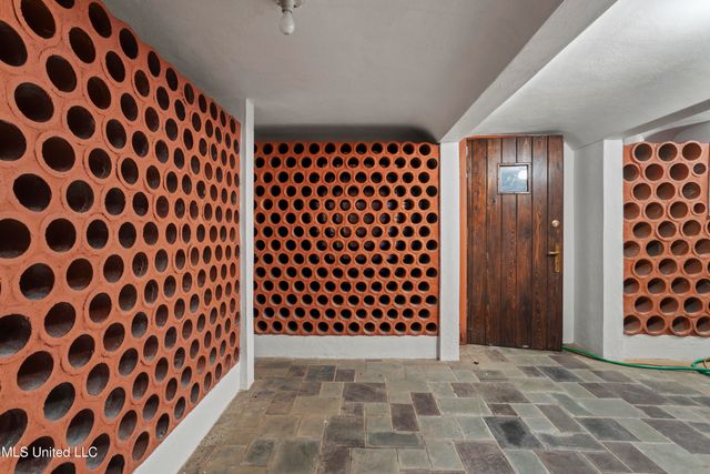 923 E Scenic Drive, Pass Christian, MS 39571