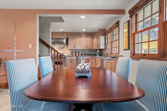 923 E Scenic Drive, Pass Christian, MS 39571