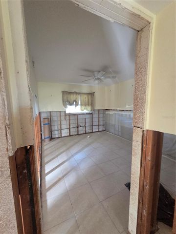 10215 MANATEE AVENUE W 1, Bradenton, FL 34209