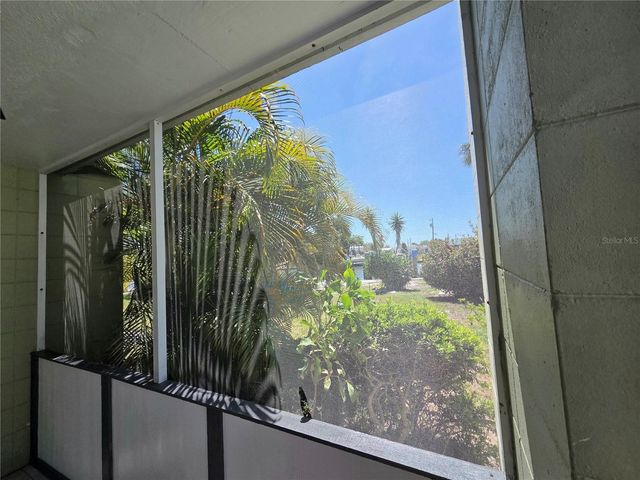 10215 MANATEE AVENUE W 1, Bradenton, FL 34209