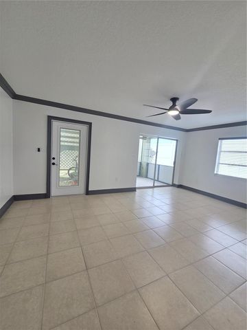 10215 MANATEE AVENUE W 1, Bradenton, FL 34209