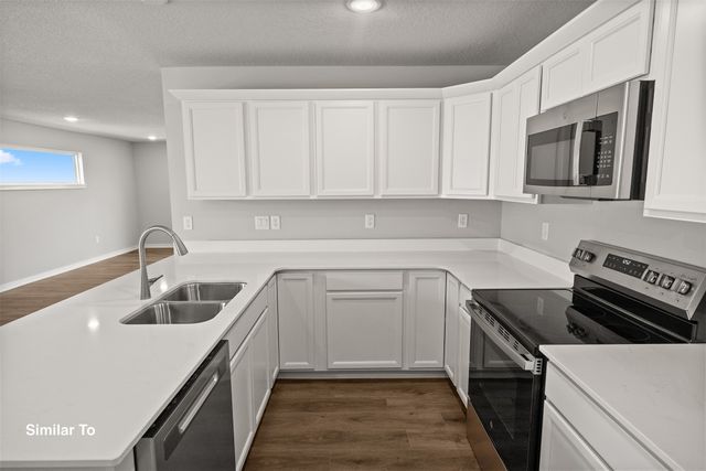 1540 Foxtail Drive SE, Altoona, IA 50009