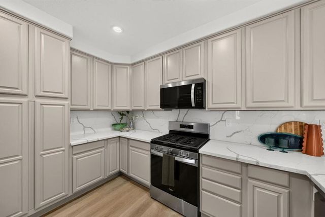 806 Font Terrace, San Jose, CA 95126