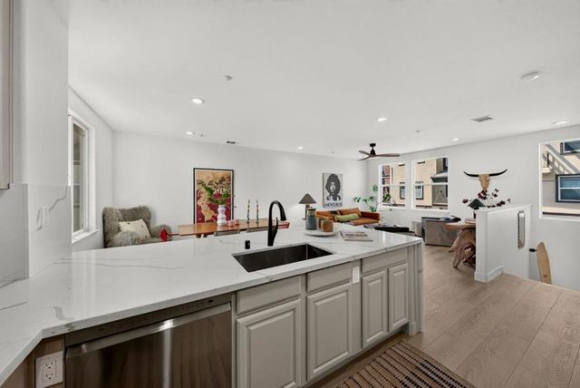 806 Font Terrace, San Jose, CA 95126