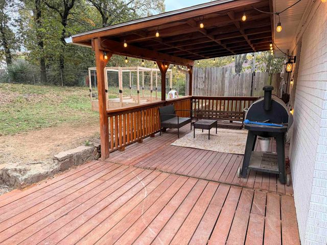 7204 L Street, Little Rock, AR 72027