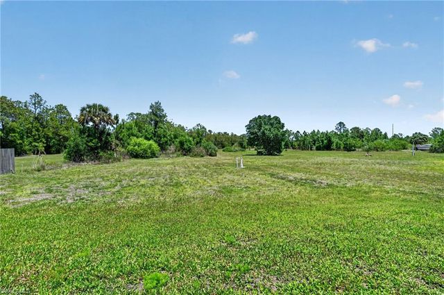 2973 47th AVE NE, Naples, FL 34120