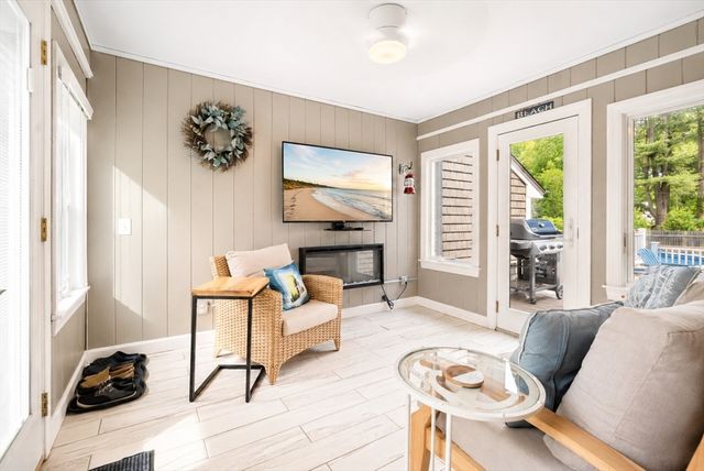 11 Autumn Lane, Attleboro, MA 02703