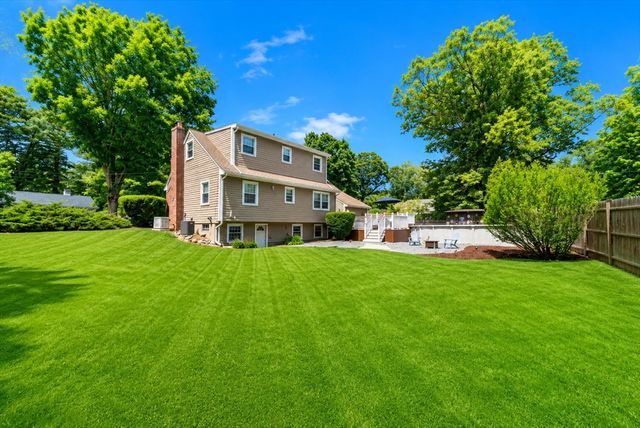 11 Autumn Lane, Attleboro, MA 02703