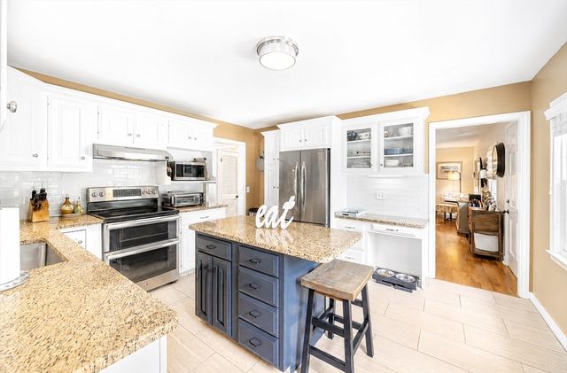11 Autumn Lane, Attleboro, MA 02703