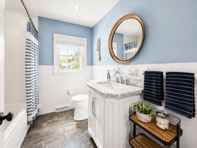11 Autumn Lane, Attleboro, MA 02703