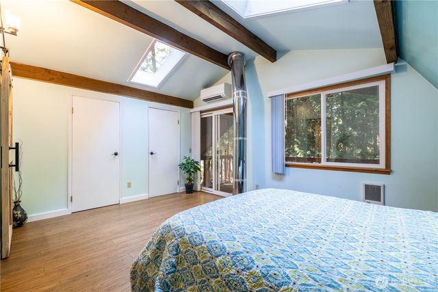 110 E Way to Tipperary Street, Shelton, WA 98584