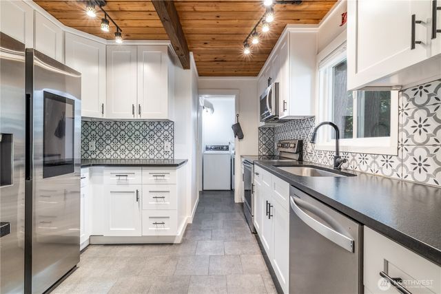110 E Way to Tipperary Street, Shelton, WA 98584