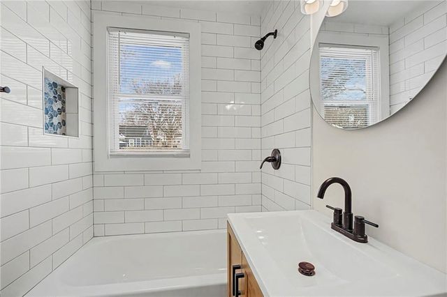 5312 W 58th Street, Roeland Park, KS 66205