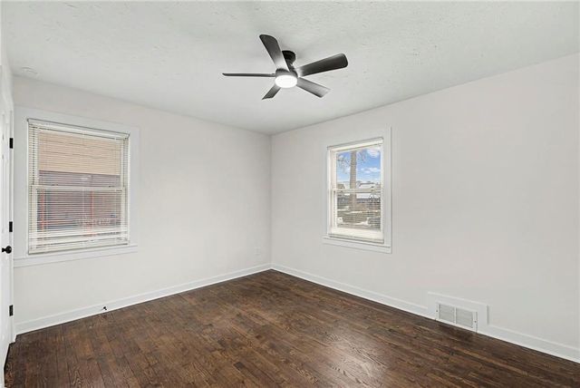 5312 W 58th Street, Roeland Park, KS 66205