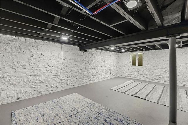 5312 W 58th Street, Roeland Park, KS 66205