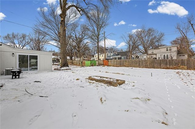 5312 W 58th Street, Roeland Park, KS 66205