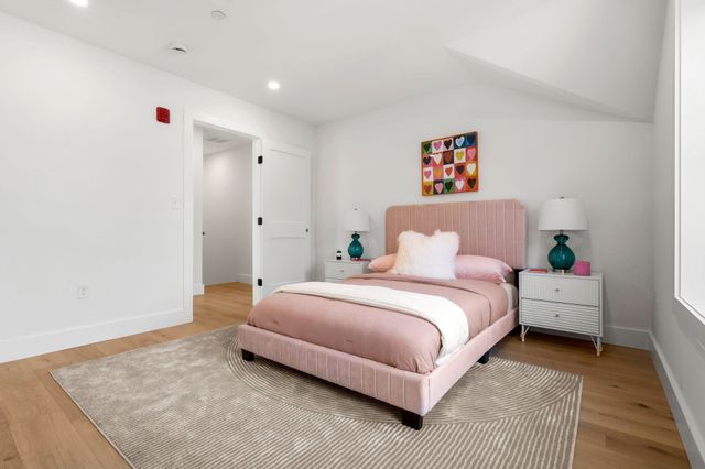 12 Elm Street 12, Newton, MA 02465