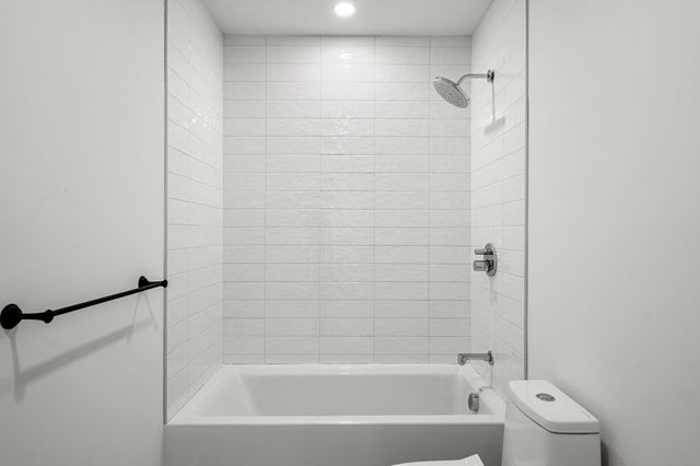 12 Elm Street 12, Newton, MA 02465
