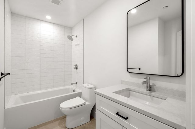 12 Elm Street 12, Newton, MA 02465