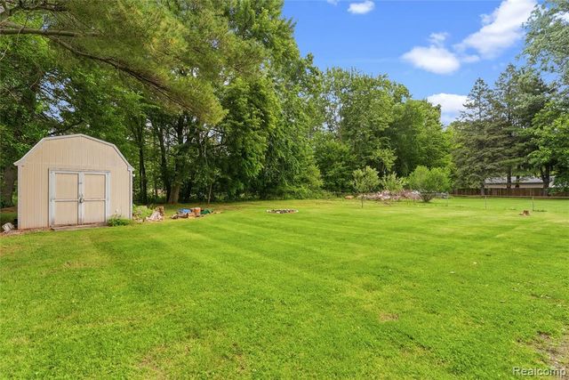 1843 Curtis Road, Birch Run, MI 48415