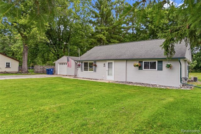 1843 Curtis Road, Birch Run, MI 48415