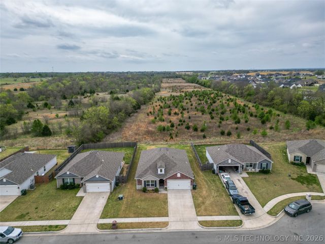 7312 E 141st Street North, Collinsville, OK 74021