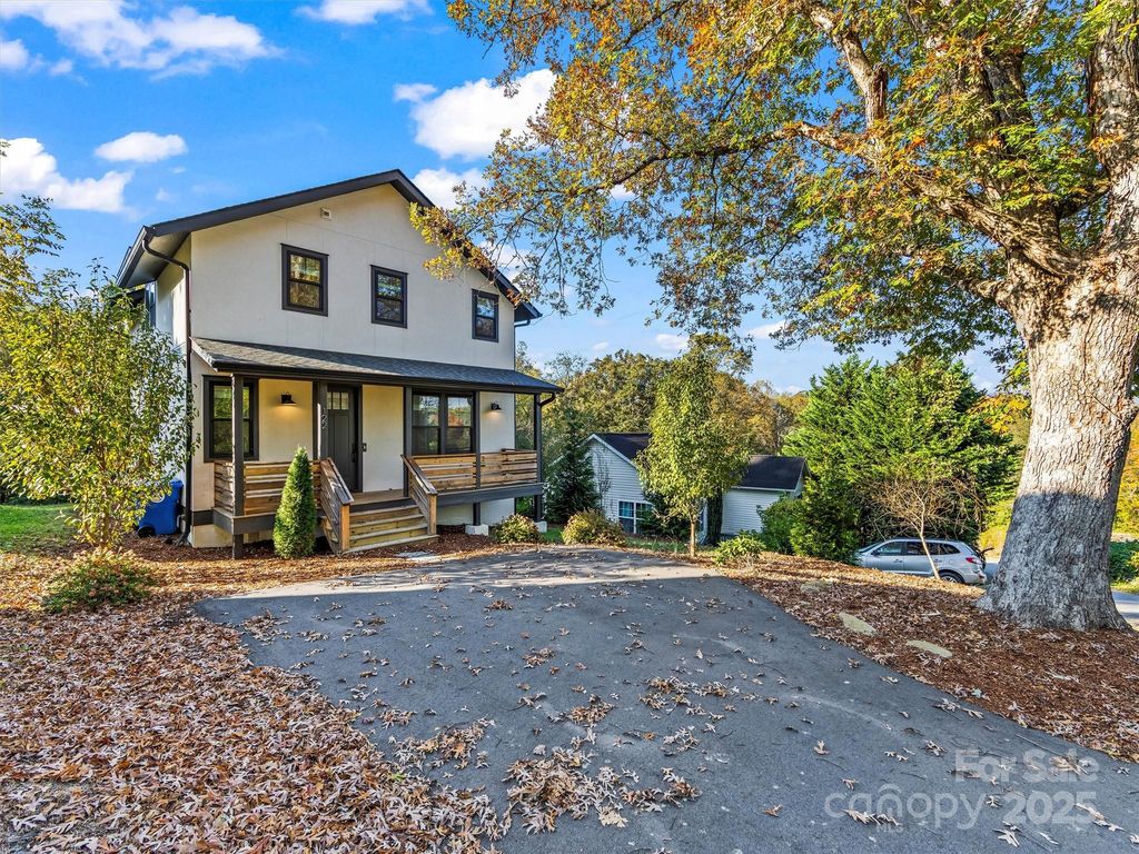 122 Hazel Mill Road, Asheville, NC 28806