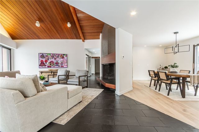 103 Harvest Road, Perinton, NY 14450