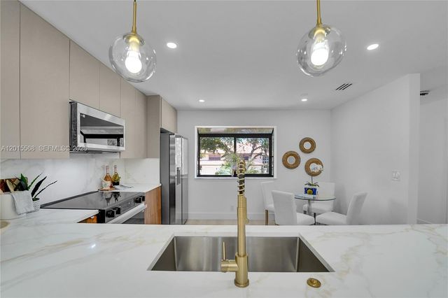 7718 La Mirada Drive 7718, Boca Raton, FL 33433