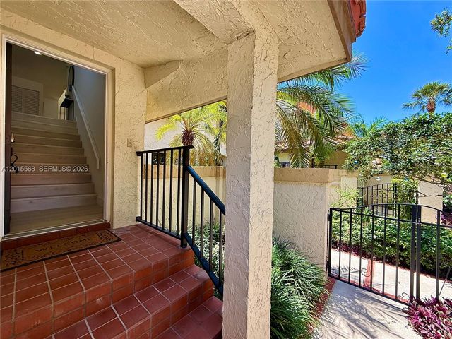 7718 La Mirada Drive 7718, Boca Raton, FL 33433