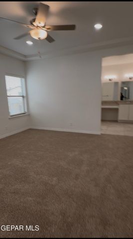 416 Josefa Cerezerez Street, Vinton, TX 79821